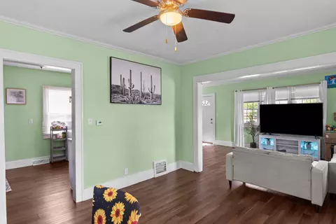 Entry Way - 1616 25th Ave, Moline, IL 61265 photo 2 of 2