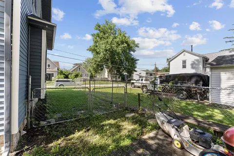 Exterior - 1616 25th Ave, Moline, IL 61265 photo 5 of 5