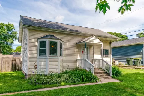 423 Lily Ln, Lakemoor, IL 60051 photo 3