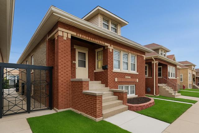 5218 W 55th St, Chicago, IL 60638