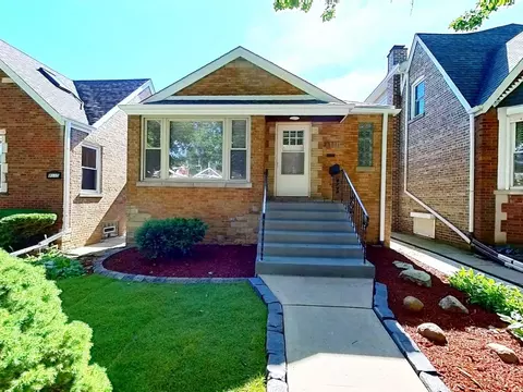 8039 S Campbell Ave, Chicago, IL 60652