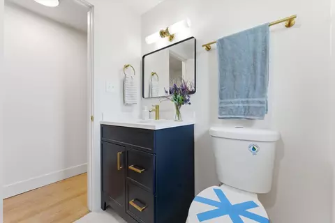 Bath - 11635 S Bishop St, Chicago, IL 60643 photo 3 of 8