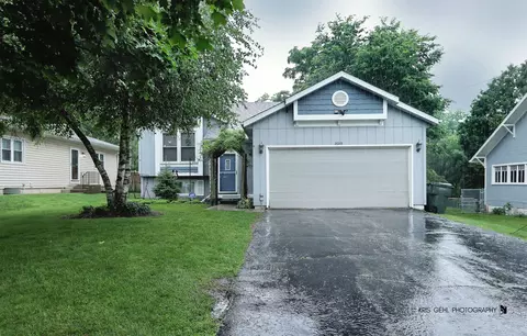 26145 W Lake Ave, Antioch, IL 60002
