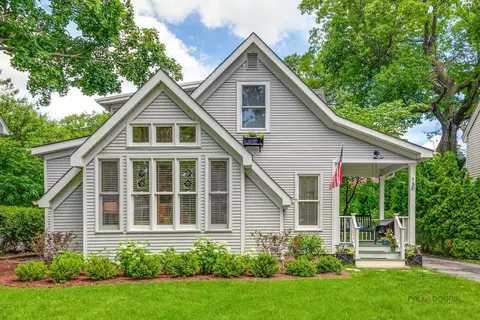 130 E North Ave, Lake Bluff, IL 60044