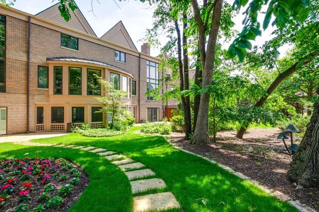1302 Hawthorne Ln #1302, Hinsdale, IL 60521