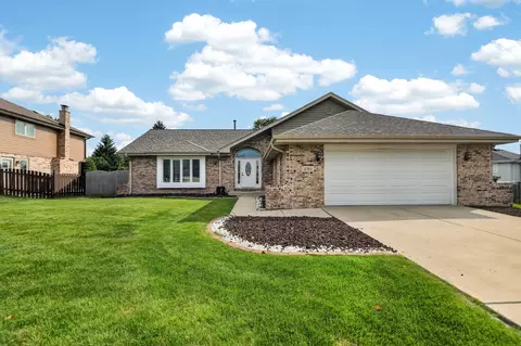 11765 Brookshire Dr, Orland Park, IL 60467