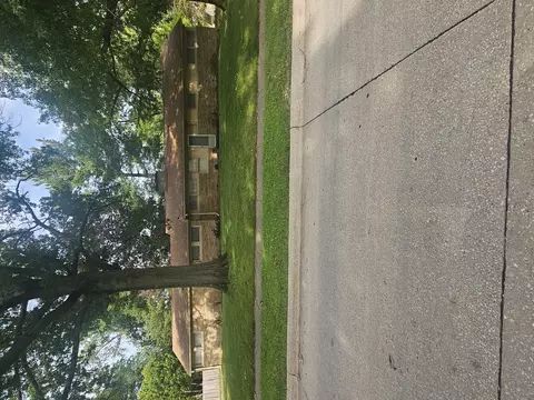 2614 31st St, Moline, IL 61265