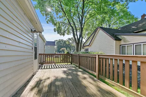 315 E 2nd St, East Dundee, IL 60118 photo 12