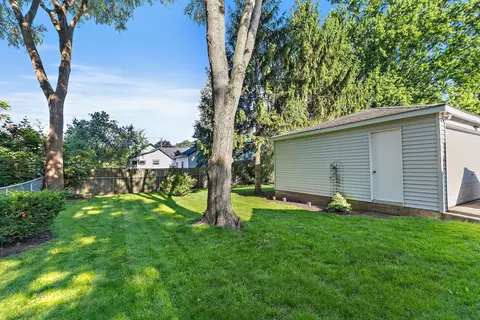 315 E 2nd St, East Dundee, IL 60118 photo 14