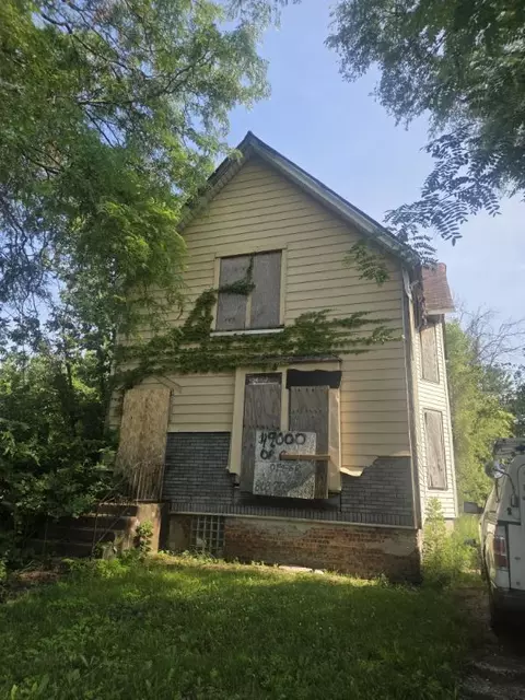 519 W 66th St, Chicago, IL 60621