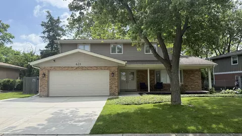 625 Sapling Ln, Deerfield, IL 60015 photo 1