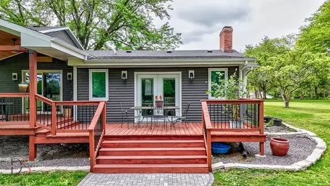 Exterior - 2531 E 1669th Rd, Ottawa, IL 61350 photo 6 of 10