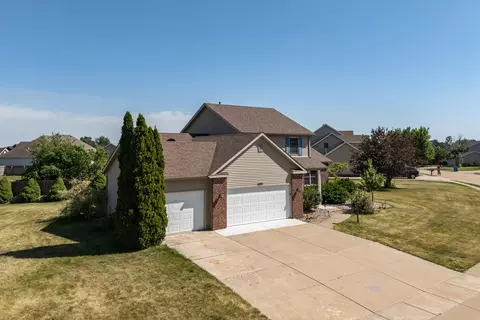 11 Jacob Dr, Eldridge, IA 52748 photo 8