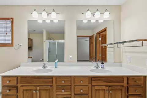 11 Jacob Dr, Eldridge, IA 52748 photo 25