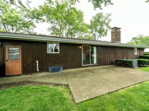 Exterior - 110 Jan St, Manhattan, IL 60442 photo 4 of 7