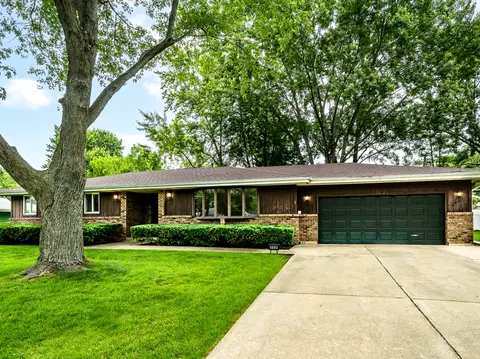 Exterior - 110 Jan St, Manhattan, IL 60442 photo 2 of 7