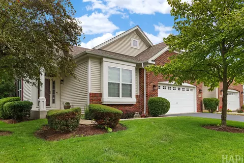 5952 Leeds Rd, Hoffman Estates, IL 60192