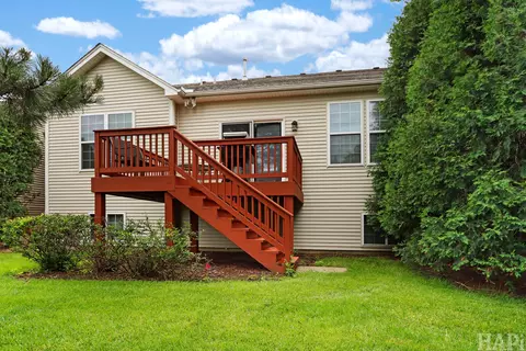 Exterior - 5952 Leeds Rd, Hoffman Estates, IL 60192 photo 3 of 6