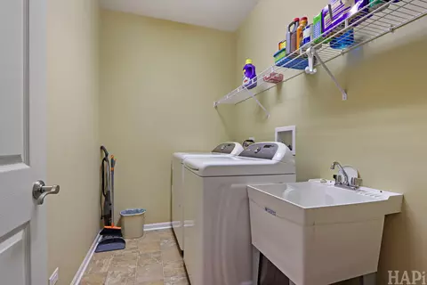 Other - 5952 Leeds Rd, Hoffman Estates, IL 60192 photo 5 of 11