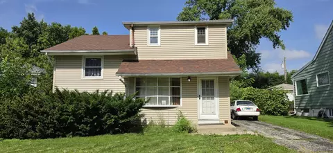 4010 N Washington St, Westmont, IL 60559