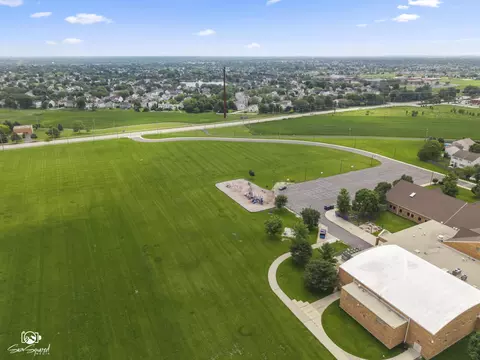 View/Area - 1801 Caton Ridge Dr, Plainfield, IL 60586 photo 7 of 8