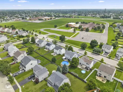 View/Area - 1801 Caton Ridge Dr, Plainfield, IL 60586 photo 5 of 8