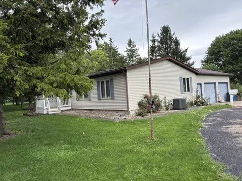 4045 E 475th Rd, Mendota, IL 61342
