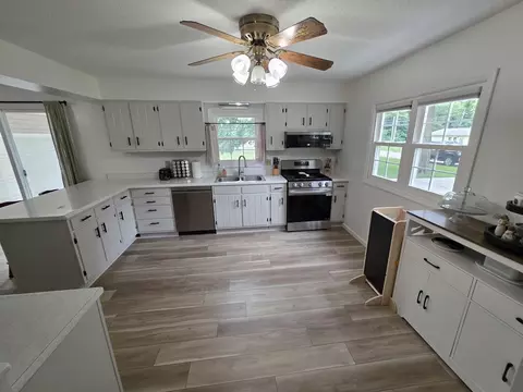611 E 7th St, Rock Falls, IL 61071 photo 8