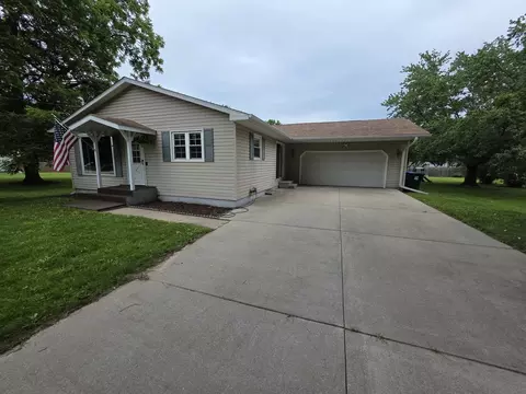 611 E 7th St, Rock Falls, IL 61071 photo 1