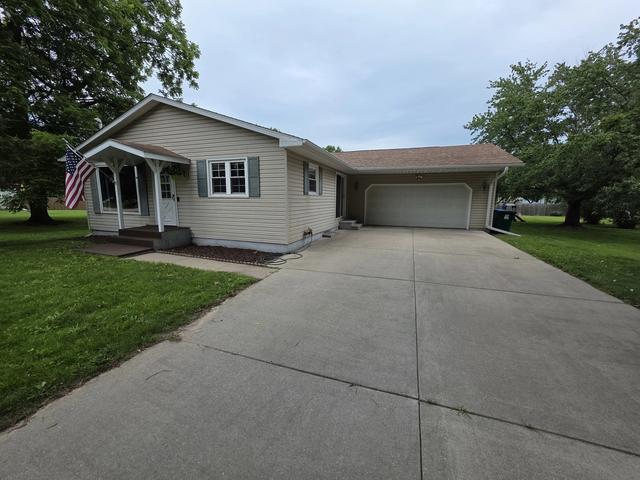 611 E 7th St, Rock Falls, IL 61071