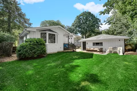 209 S Chase St, Wheaton, IL 60187 photo 2