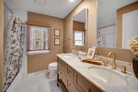 209 S Chase St, Wheaton, IL 60187 photo 13