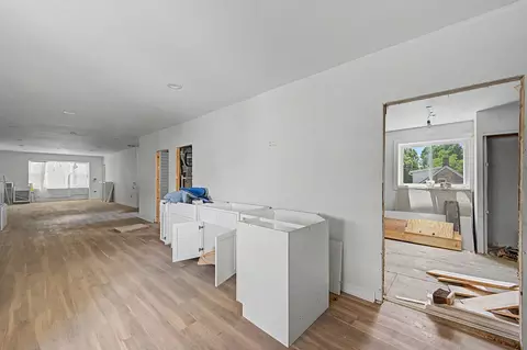 Entry Way - 3442 S Lowe Ave, Chicago, IL 60616 photo 3 of 6