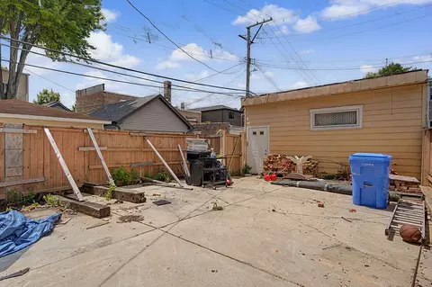 Exterior - 3442 S Lowe Ave, Chicago, IL 60616 photo 4 of 5
