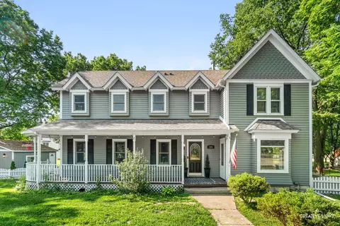 125 E Lasalle St, Somonauk, IL 60552