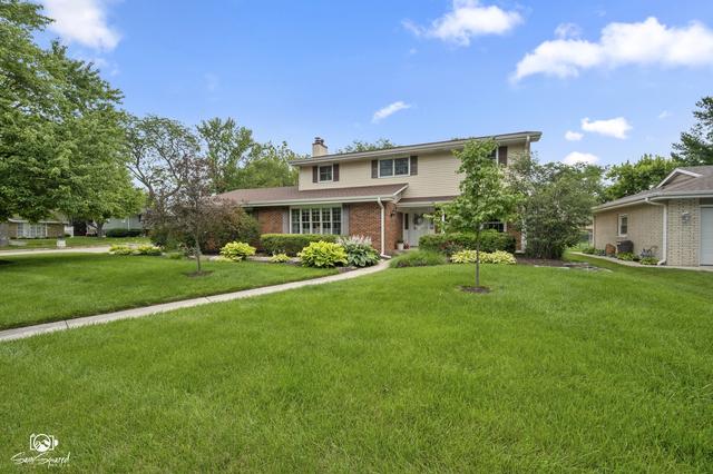 226 Meadow Wood Dr, Joliet, IL 60431