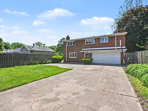 14107 S Mackinaw Ave S, Burnham, IL 60633 photo 14
