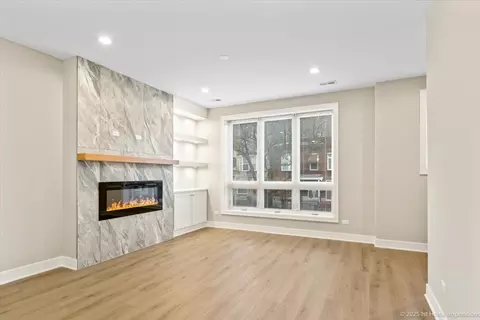 4934 S Champlain Ave, Chicago, IL 60615 photo 3
