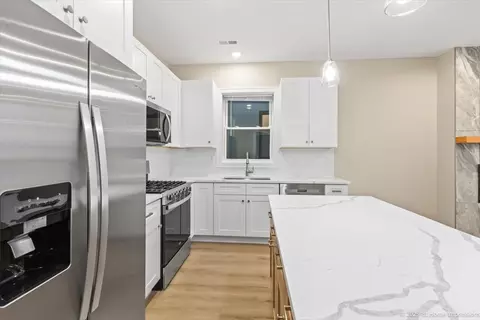 4934 S Champlain Ave, Chicago, IL 60615 photo 11