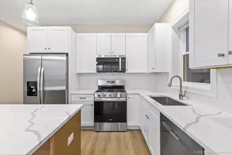 4934 S Champlain Ave, Chicago, IL 60615 photo 10