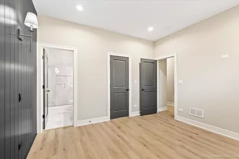4934 S Champlain Ave, Chicago, IL 60615 photo 16