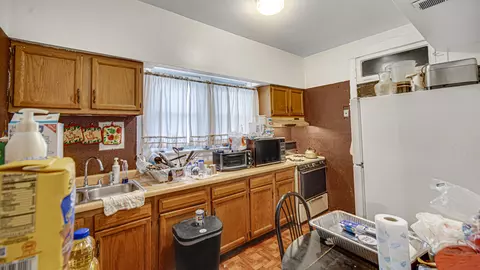 Kitchen - 1634 W 68th St, Chicago, IL 60636 photo 3 of 7