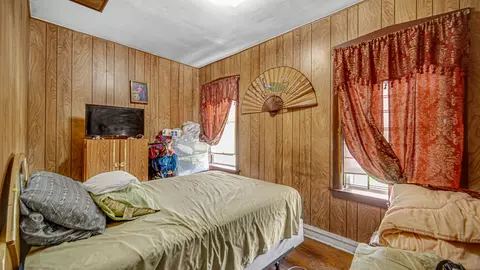 Bedroom - 1634 W 68th St, Chicago, IL 60636 photo 3 of 5