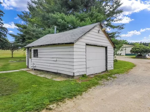 19104 Crowley Rd, Harvard, IL 60033 photo 22
