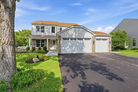 1236 Noble Dr, Port Barrington, IL 60010