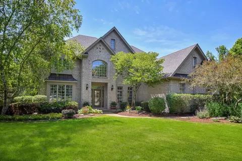 7 N570 Stevens Glen Rd, Saint Charles, IL 60175