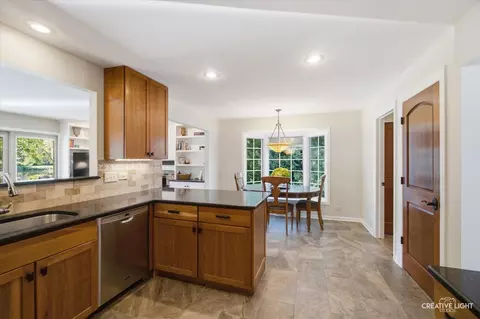 Kitchen - 1493 Sandyhook St, Wheaton, IL 60189 photo 3 of 3