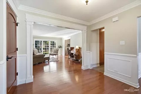 Entry Way - 1493 Sandyhook St, Wheaton, IL 60189 photo 2 of 2