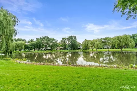 View/Area - 1493 Sandyhook St, Wheaton, IL 60189 photo 1 of 4