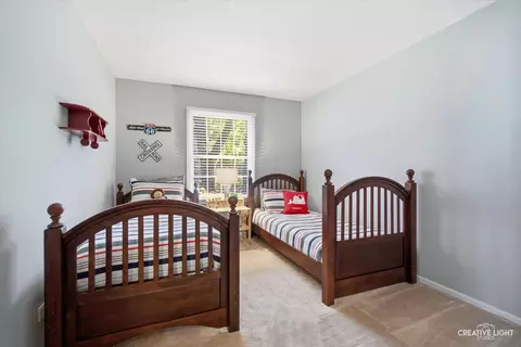 Bedroom - 1493 Sandyhook St, Wheaton, IL 60189 photo 4 of 4